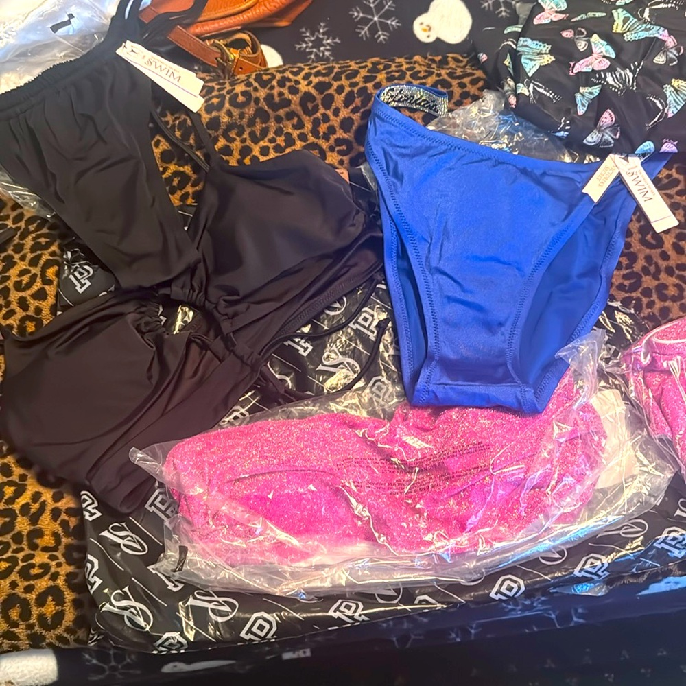 BNWT Multiple Separate Pieces - Victoria’s Secret / Pink Swim M,L,XL